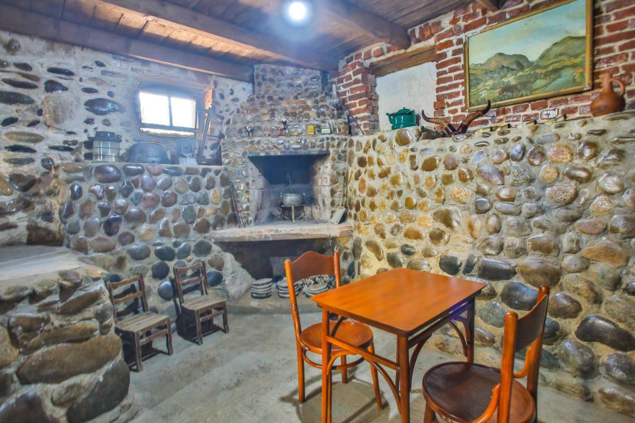 Book Hotel Кутаїсі Екстер'єр фото
