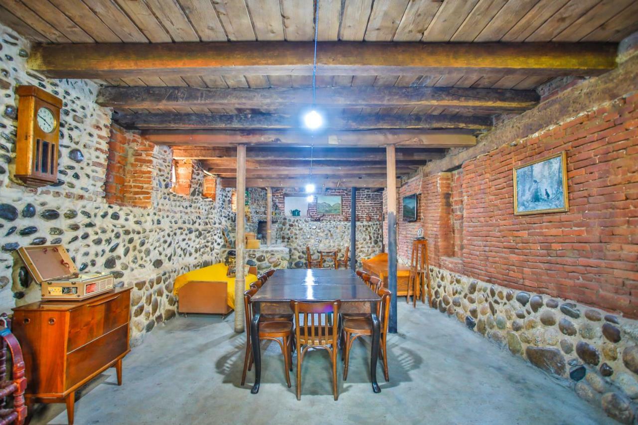 Book Hotel Кутаїсі Екстер'єр фото